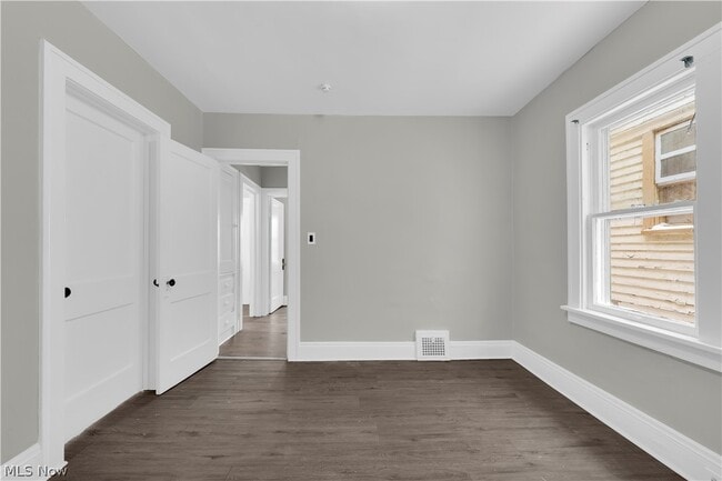 Photo - 3219 W 116th St Unidad 1/DN