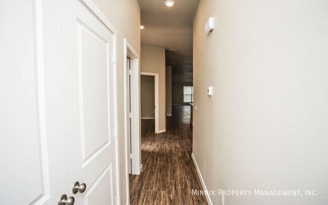 Photo - 2111 N Jayton Ave