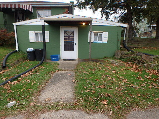 FRENTE - 513 4th St Unidad A