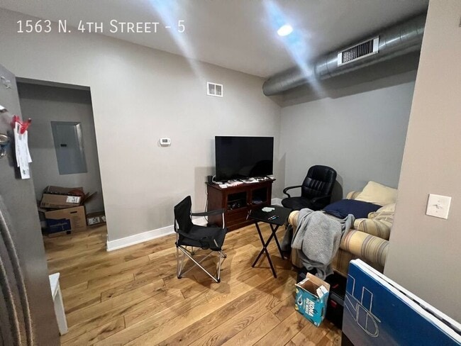 Photo - 1563 N 4th St Unidad 5