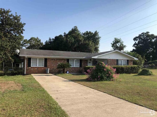 Houses for Rent in Pensacola FL - 343 Houses | ForRent.com