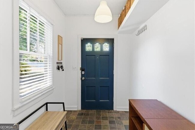 Photo - 693 Glenwood Ave SE