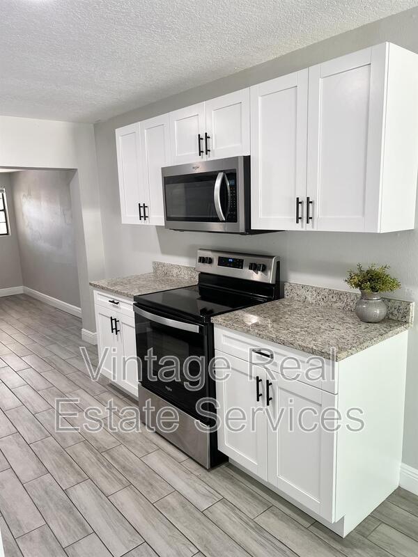 Photo - 4203 E Yukon St