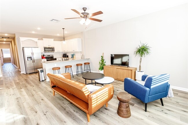 Photo - 2931 Niccoline Wy