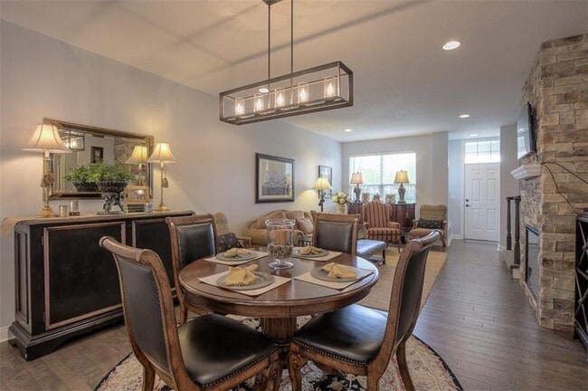 Photo - 15753 Foster