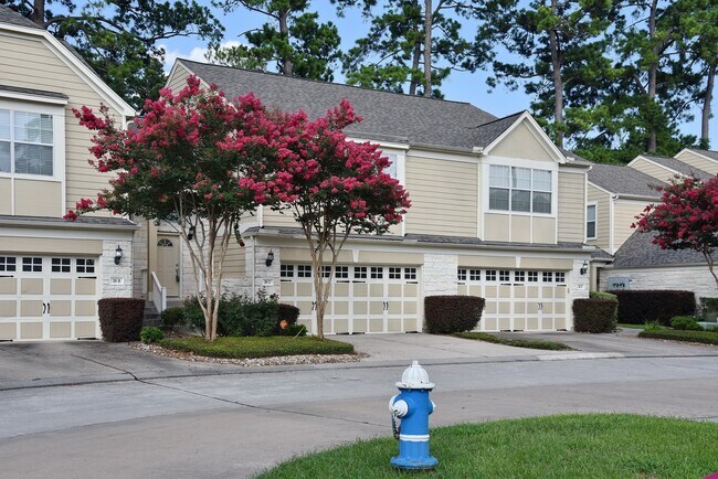 Building Photo - 13600 Breton Ridge St