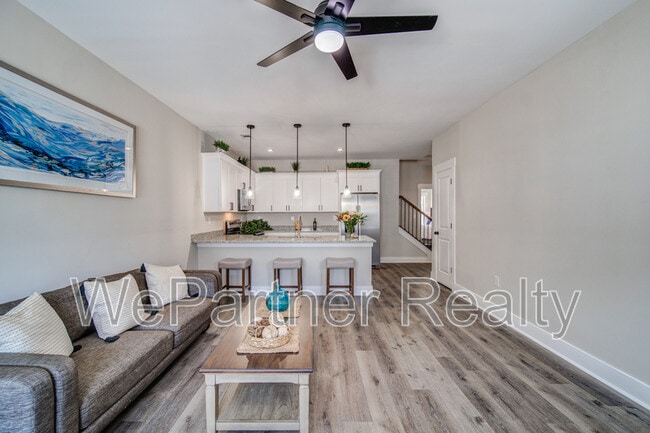 Photo - 7 Sandstone Dr