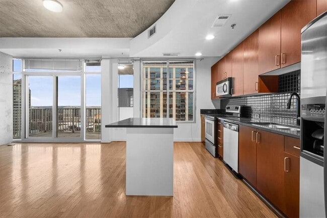 Photo - 250 Pharr Rd NE