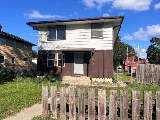 Building Photo - 5650 N 61st St Rental