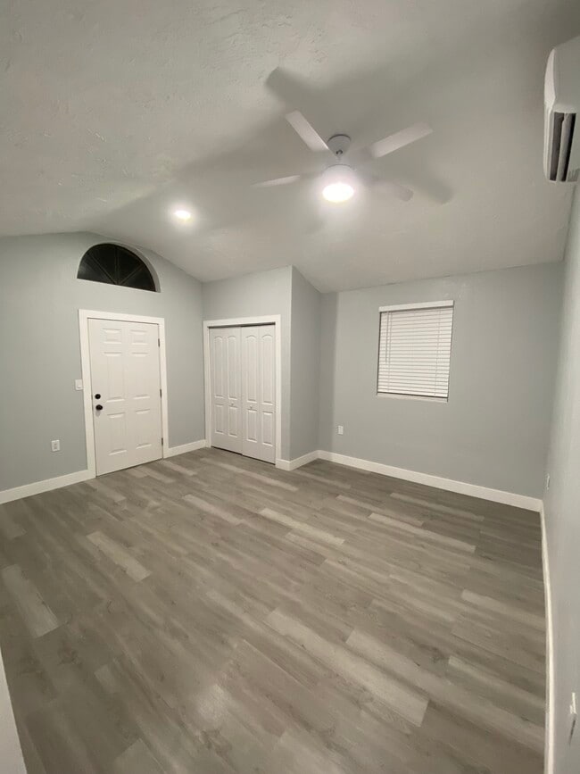 Photo - 7960 N Jade Dr