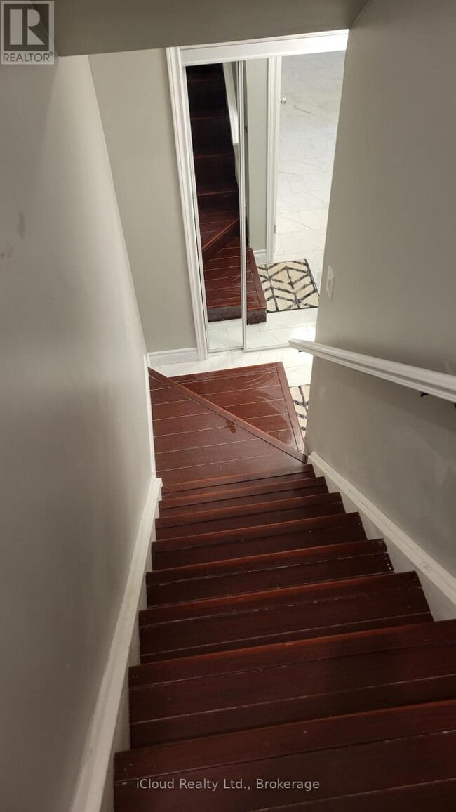 Photo - 296 Hickling Trail
