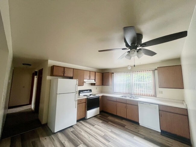 Photo - 3223-3223 Wanta Dr Unit 3221