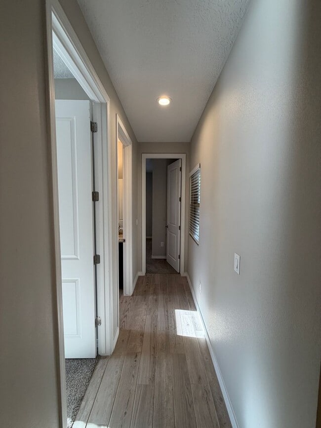 Photo - 3969 Kodiak Rd NE