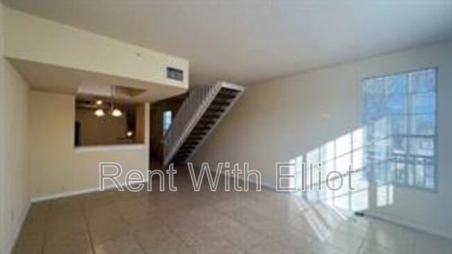 Photo - 735 SW 148th Ave