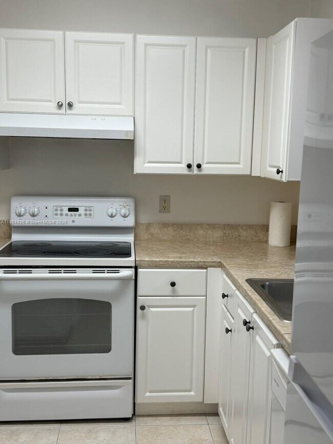 Photo - 1450 SE 3rd Ave Unit 307