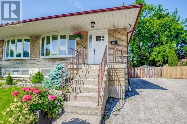 Photo - 10 Rima Ct