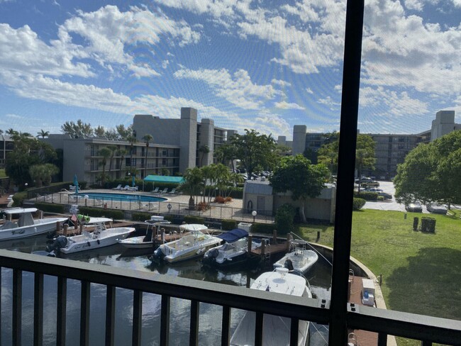Building Photo - 4 Royal Palm Way Unit 308