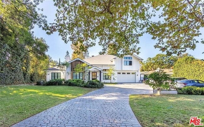 Photo - 5225 Topeka Dr