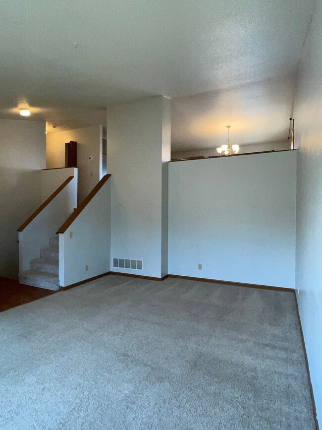 Photo - 4 Bedroom, 2 Bath Home for Rent