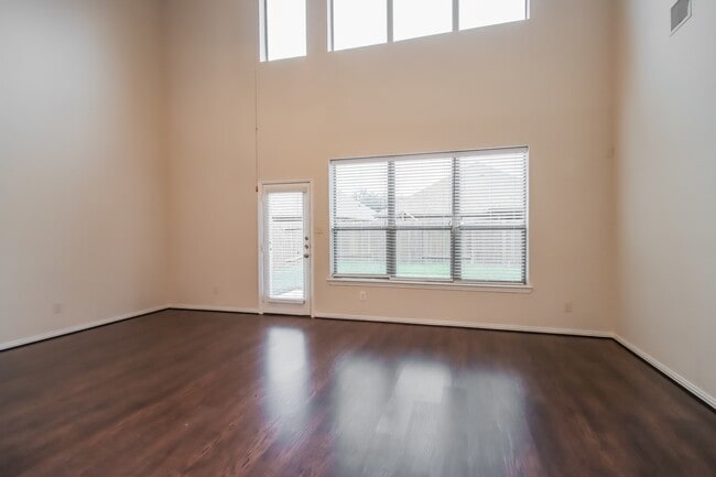 Photo - 21324 Kings Guild Ln