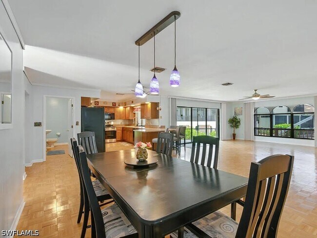 851 Perrine Ct