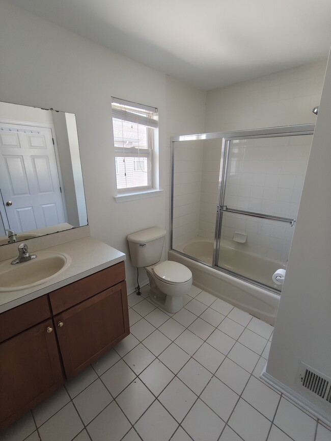 Photo - 468 Great Beds Ct
