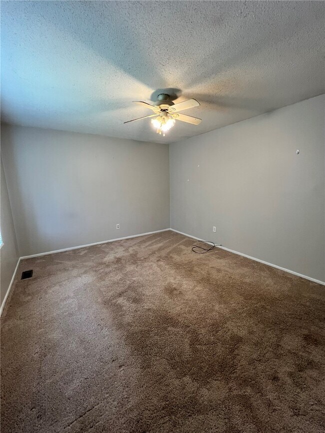 Photo - 229 E Pinedale Rd