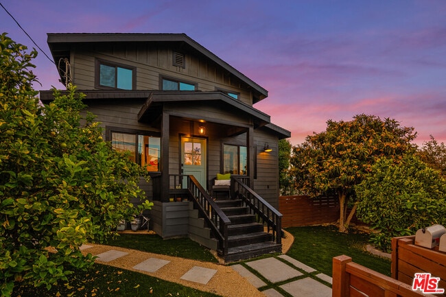 Photo - 2217 Scott Ave