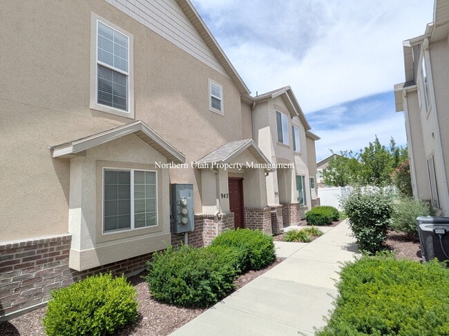 Photo - 2 Bed, 2 Bath, Garage, HVAC