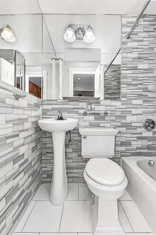 Photo - 122 Christopher St Unidad 2A