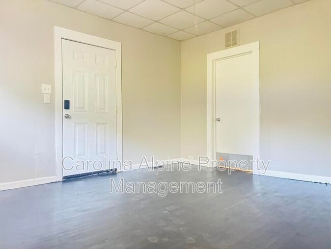 Photo - 419 N Broad St