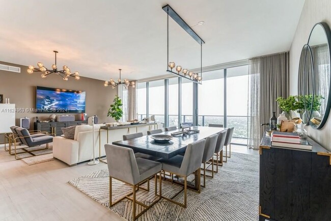 Photo - 1000 Brickell Plz Condo Unit PH5104