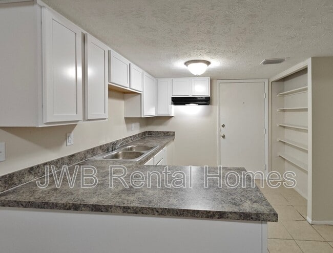 Building Photo - 7201 Arlington Expy Unit 55 Rental