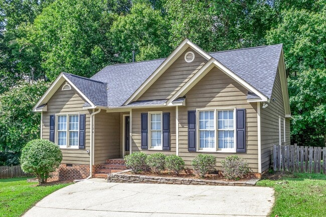 Photo - Charming 3 Bedroom Home