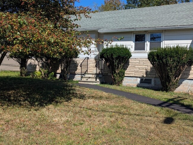 Building Photo - 21 Hillside Ave Rental