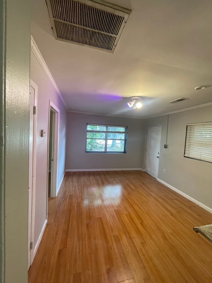 Photo - 5620-A-B Zanola Dr SW Unit A