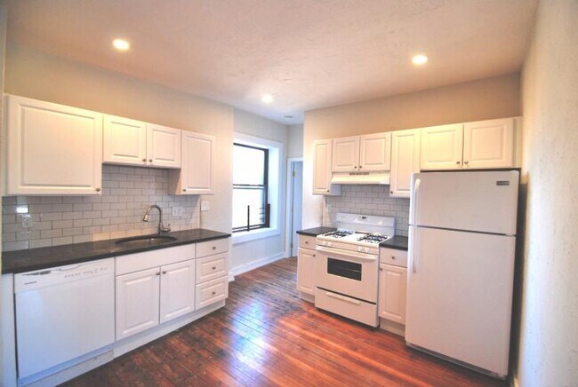 Photo - 632 Columbia Rd