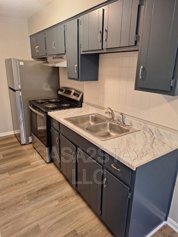 Photo - 359 Redmar Blvd Unit 35