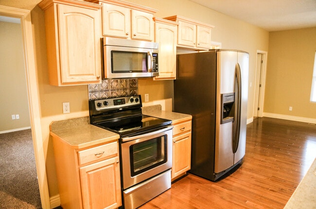 Photo - Walnut 831 Unit 104