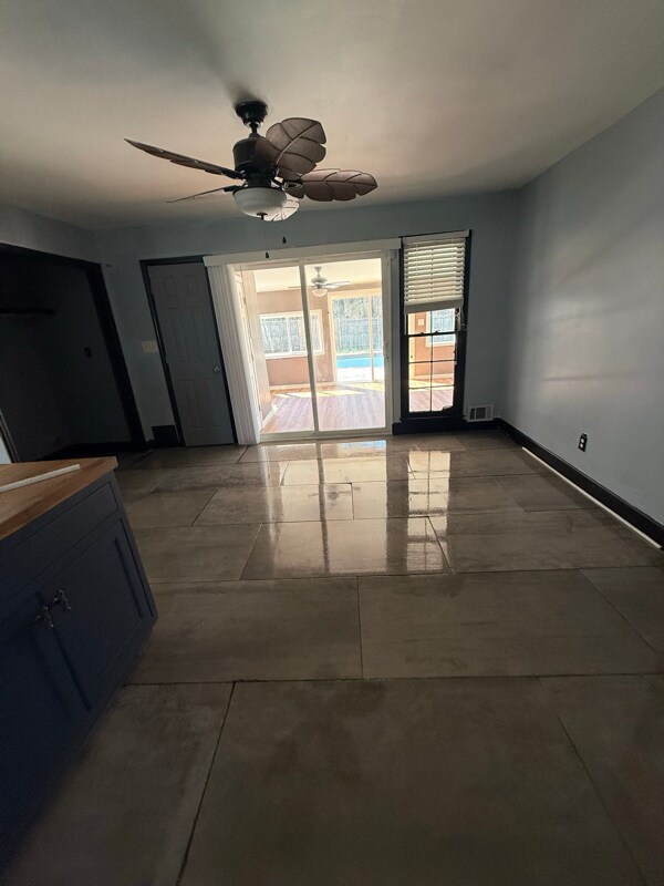 Photo - 785 Turner Dr