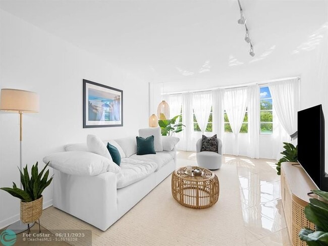 Photo - 401 SE 25th Ave Condo Unit 304
