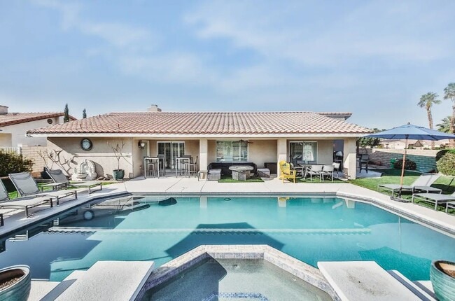 Building Photo - 82518 Bogart Dr