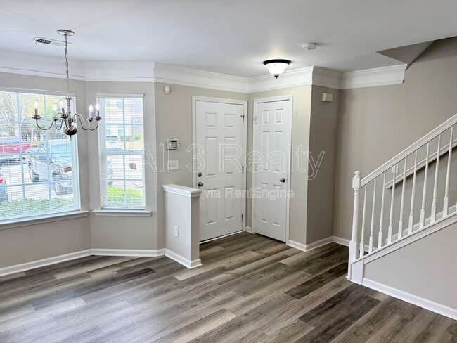 Photo - 837 Crestwell Cir