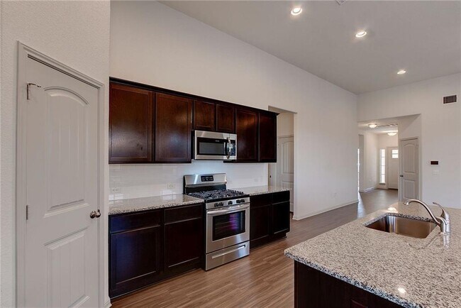 Photo - 18521 Urbano Dr