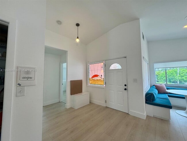 Photo - 10911 N Bayshore Dr