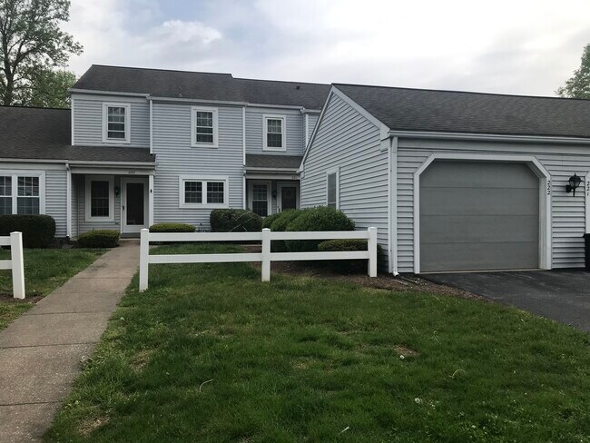 Photo - 222 Cambridge Ct Townhome