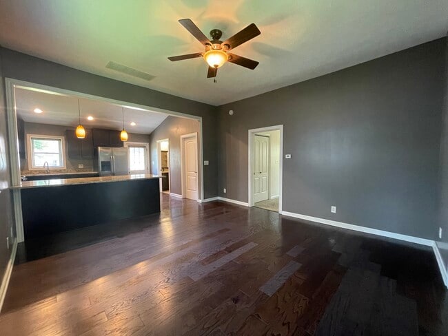 Photo - 1206 Chestnut St