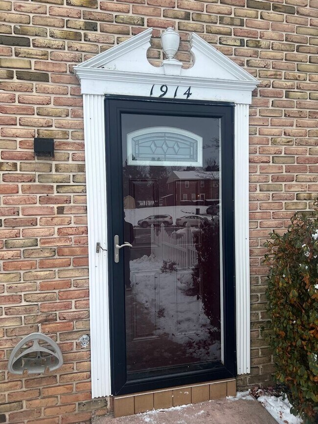 Photo - Now Available Spacious 3 Bedroom, 1.5 Bath Home