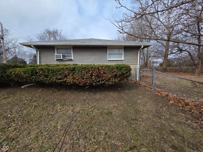 Photo - 10166 Southeastern Ave