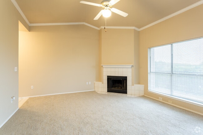 2BR, 2BA - 1142SF - Madison at the Arboretum